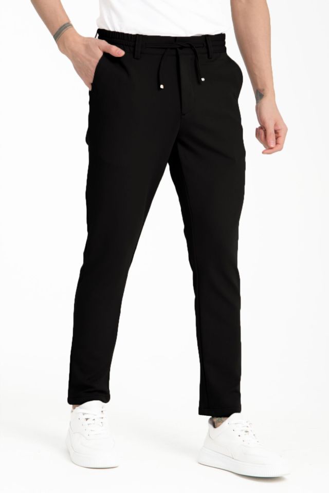 Varetta Erkek Siyah Cepli Düz Paça Regular Jogger Pantolon