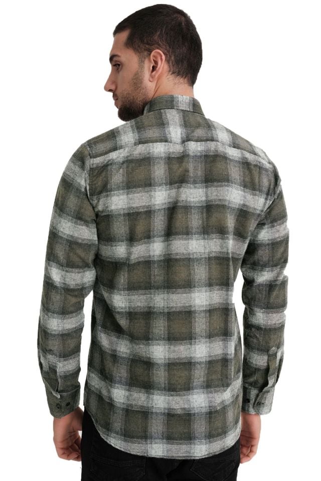 Varetta Erkek Koyu Yeşil Kışlık Cepli Klasik Kesim Gömlek