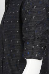Erkek Siyah Yaka Düğmeli Slim Fit Apoletli Uzun Kollu Gömlek