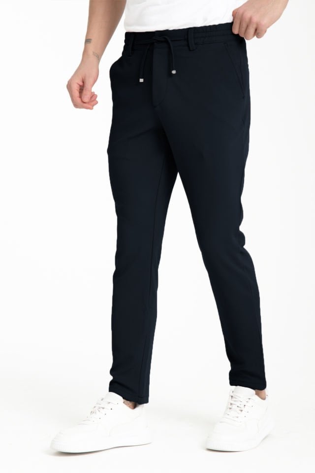 Varetta Erkek Lacivert Armürlü Cepli Düz Paça Regular Jogger Pantolon