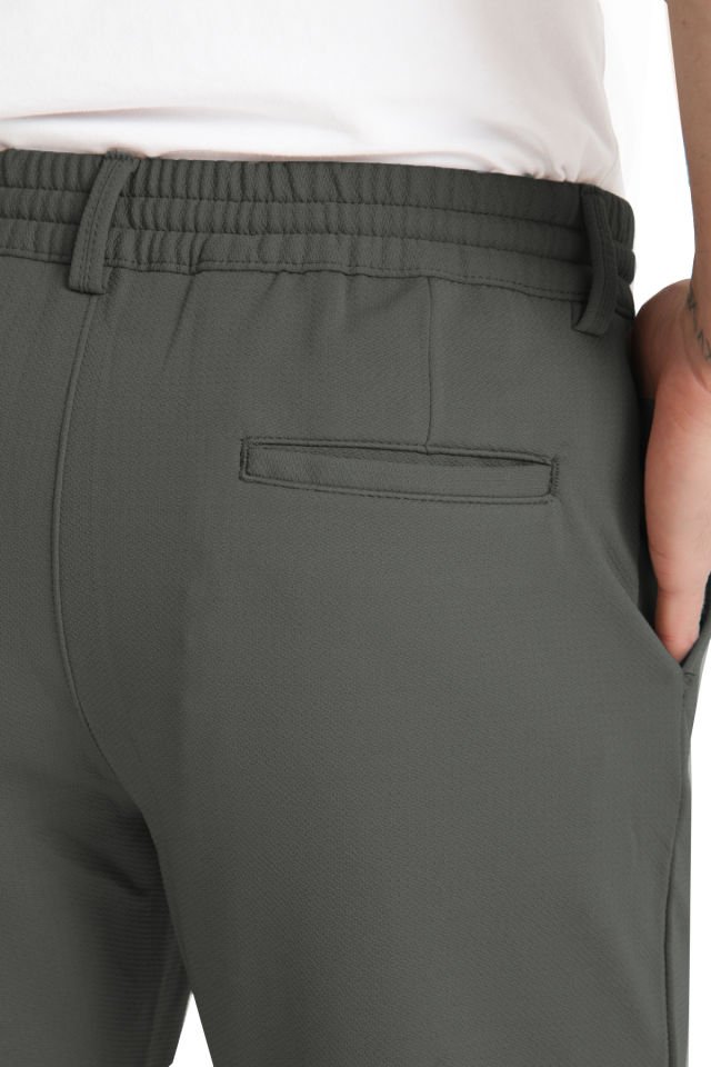 Varetta Erkek Yeşil Cepli Düz Paça Regular Jogger Pantolon