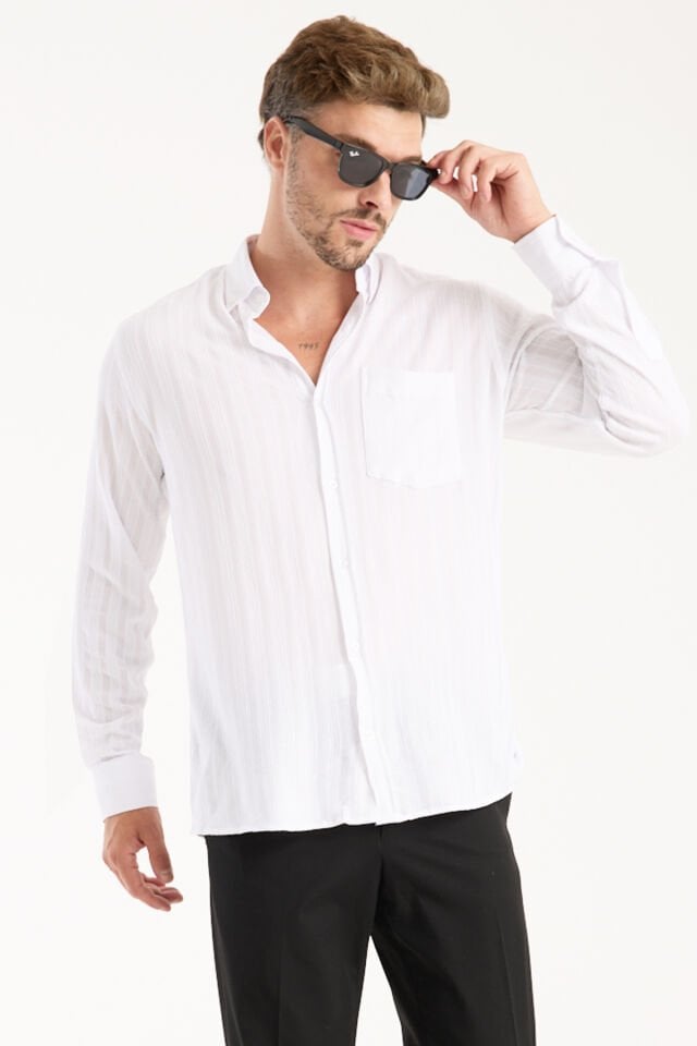 Varetta Erkek Beyaz Gömlek Likralı Uzun Kollu Cepli Rahat Kalıp Salaş Dökümlü Pamuklu Günlük Şık Model